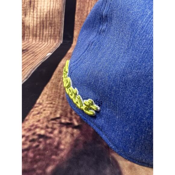 Titleist Golf Hat Mens M/ L Blue Stretch Fitted Cap Green Embroidered Logo - Picture 3 of 6